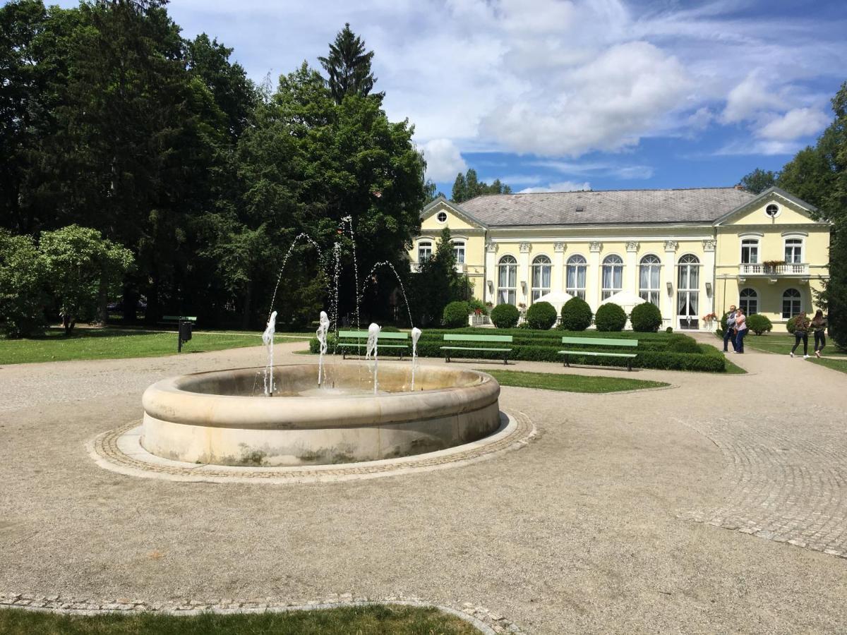 Bibi Apartament Jelenia Gora Exterior photo